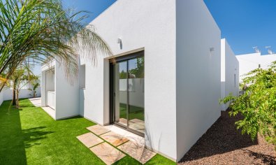 Villas de obra nueva en Los Alcázares