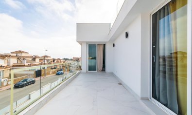 Obra nueva - Casa Adosada -
Orihuela