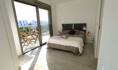 Obra nueva - Casa Adosada -
Orihuela
