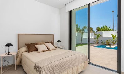 Villas de obra nueva en Los Alcázares