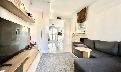 Bestaande bouw - Appartement -
Torrevieja - Punta Prima