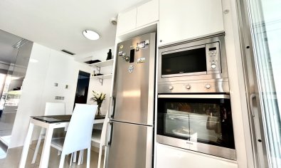 Bestaande bouw - Appartement -
Torrevieja - Punta Prima