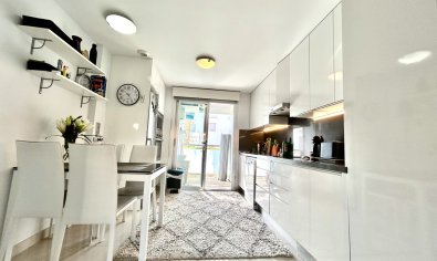 Bestaande bouw - Appartement -
Torrevieja - Punta Prima