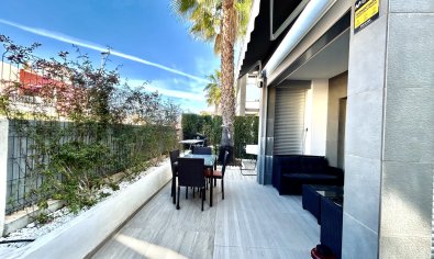 Bestaande bouw - Appartement -
Torrevieja - Punta Prima