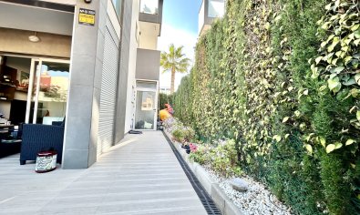 Bestaande bouw - Appartement -
Torrevieja - Punta Prima