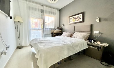 Bestaande bouw - Appartement -
Torrevieja - Punta Prima