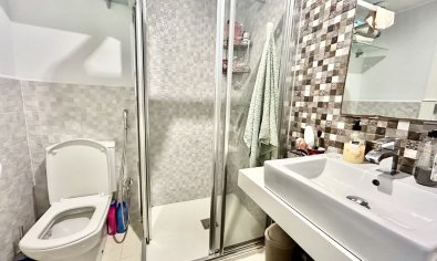 Bestaande bouw - Appartement -
Torrevieja - Punta Prima