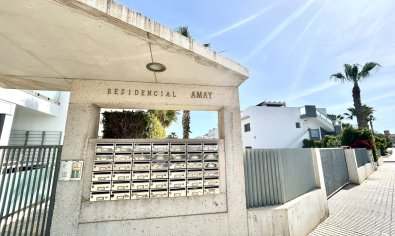 Bestaande bouw - Appartement -
Torrevieja - Punta Prima