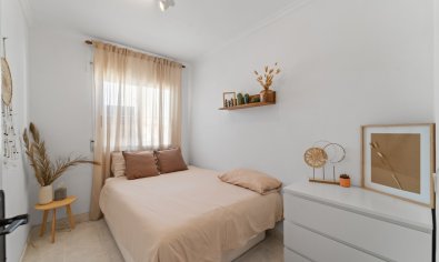 Apartamento con vistas al mar en Aguas Nuevas, Torrevieja