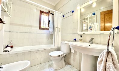 Bestaande bouw - Villa -
Orihuela Costa - La Zenia