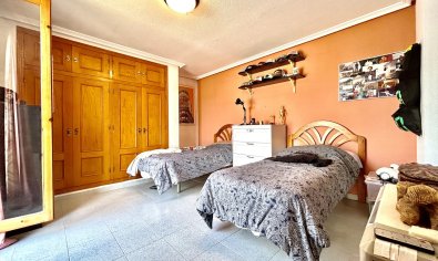 Bestaande bouw - Villa -
Orihuela Costa - La Zenia