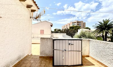 Bestaande bouw - Villa -
Orihuela Costa - La Zenia