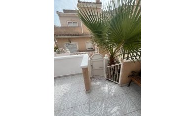 Reventa - Adosado -
Ciudad Quesada
