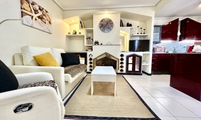 Bestaande bouw - Appartement -
Torrevieja - Los Altos