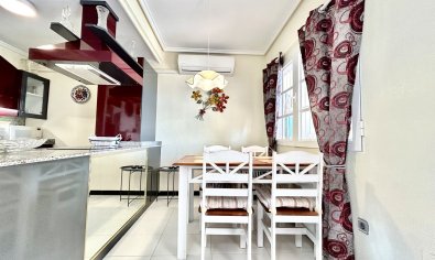 Bestaande bouw - Appartement -
Torrevieja - Los Altos