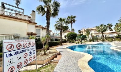 Bestaande bouw - Appartement -
Torrevieja - Los Altos