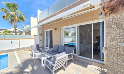 Resale - Villa -
Pilar de la Horadada - Pilar de la Horadada *