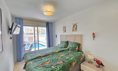 Resale - Villa -
Pilar de la Horadada - Pilar de la Horadada *