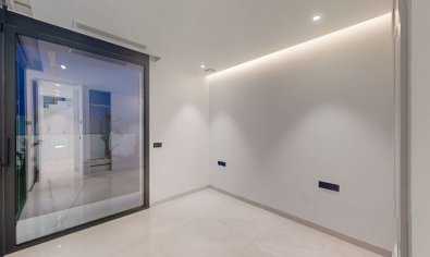 Obra nueva - Villa -
Finestrat