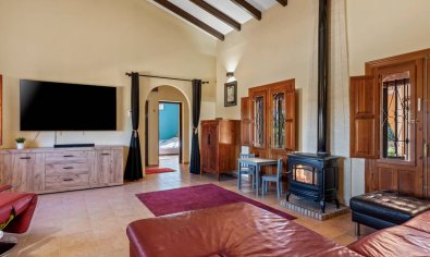Resale - Finca -
Rafal