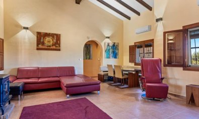 Resale - Finca -
Rafal