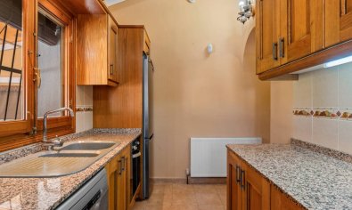Resale - Finca -
Rafal