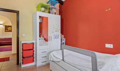 Resale - Finca -
Rafal
