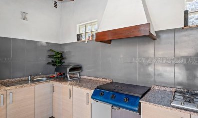 Resale - Finca -
Rafal