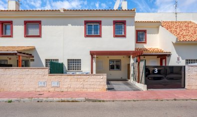 Resale - Townhouse -
Ciudad Quesada