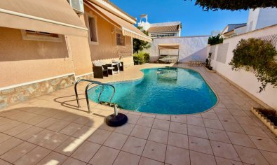 Bestaande bouw - Villa -
Ciudad Quesada