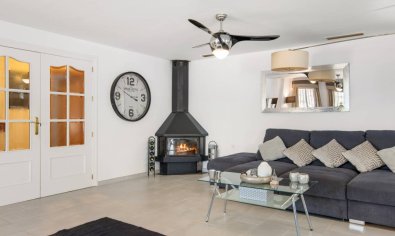 Resale - Finca -
Catral
