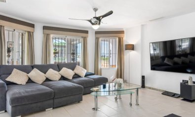 Resale - Finca -
Catral