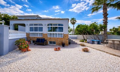Resale - Villa -
Catral