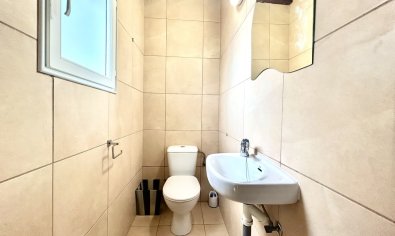 Resale - Villa -
Catral