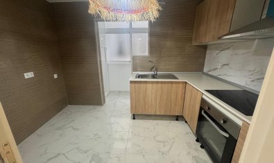 Bestaande bouw - Apartamento -
Torrevieja - Muelle Pesquero
