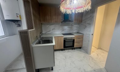 Bestaande bouw - Apartamento -
Torrevieja - Muelle Pesquero