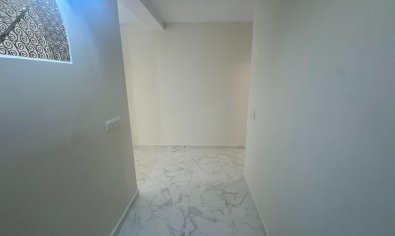 Bestaande bouw - Apartamento -
Torrevieja - Muelle Pesquero