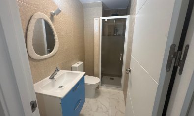 Bestaande bouw - Apartamento -
Torrevieja - Muelle Pesquero