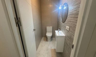 Bestaande bouw - Apartamento -
Torrevieja - Muelle Pesquero