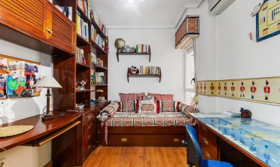 Bestaande bouw - Apartamento -
Torrevieja - CLUB NAUTICO TORREVIEJA