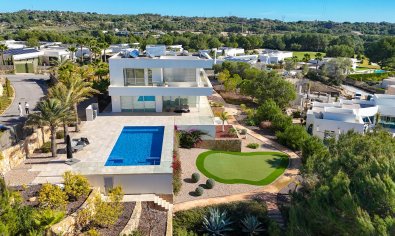 Bestaande bouw - Villa -
Orihuela Costa - Las Colinas Golf