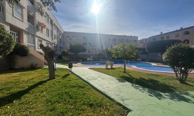 Bestaande bouw - Apartamento -
Torrevieja - Playa del Acequión
