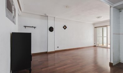 Bestaande bouw - Apartamento -
Torrevieja - Playa del Acequión