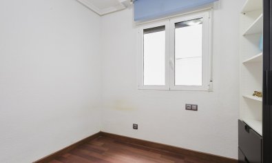 Bestaande bouw - Apartamento -
Torrevieja - Playa del Acequión