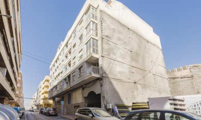 Bestaande bouw - Apartamento -
Torrevieja - Playa del Acequión