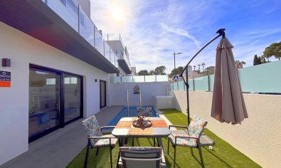 Reventa - Villa -
Villamartín - Villamartin