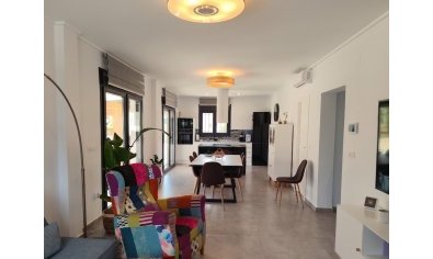 Reventa - Finca -
Los Montesinos