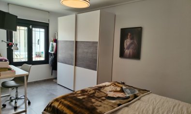 Reventa - Finca -
Los Montesinos