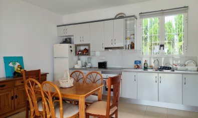 Reventa - Finca -
Los Montesinos