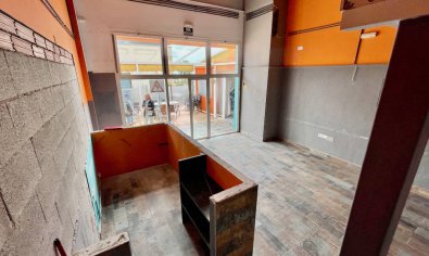 Reventa - Comercial -
La Finca Golf - La finca Golf